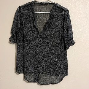 Short sleeve sheer blouse